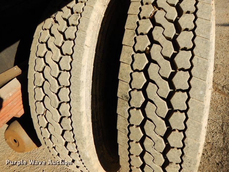 image for item HP9083 1994 GMC TopKick  crane truck