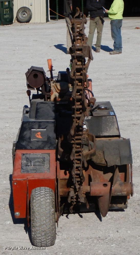 image for item HP9091 Ditch Witch 1820HE  trencher