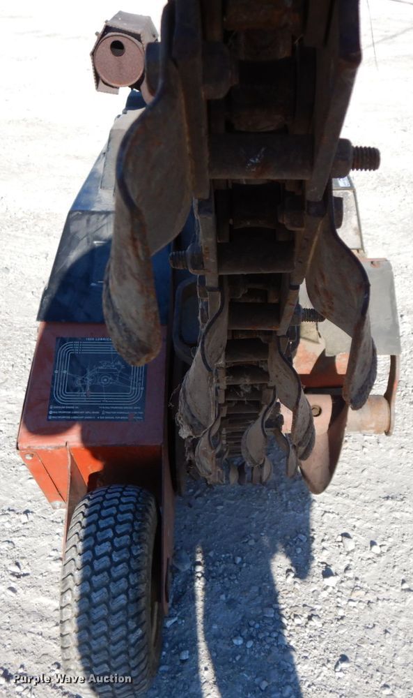 image for item HP9091 Ditch Witch 1820HE  trencher
