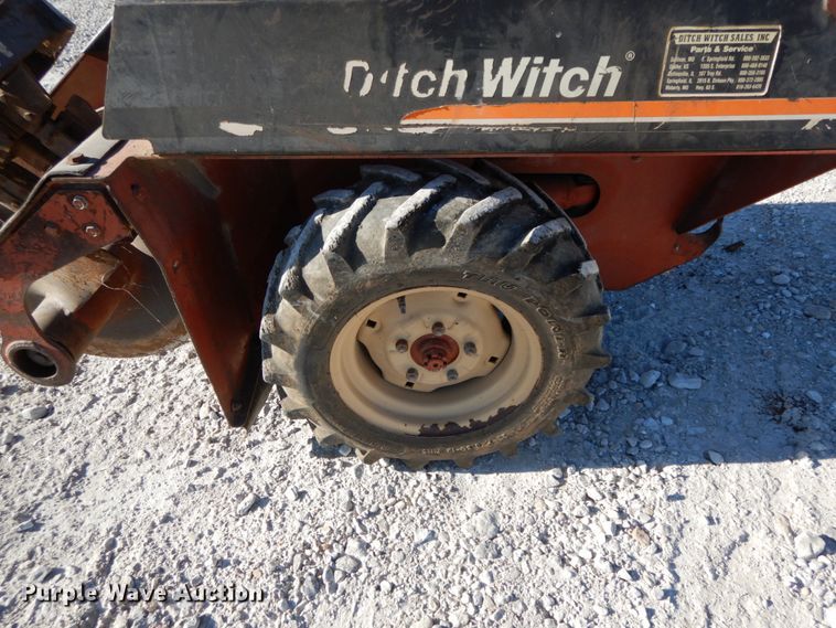image for item HP9091 Ditch Witch 1820HE  trencher