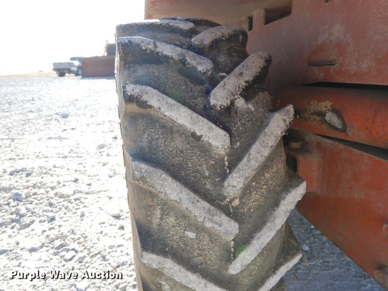 image for item HP9091 Ditch Witch 1820HE  trencher