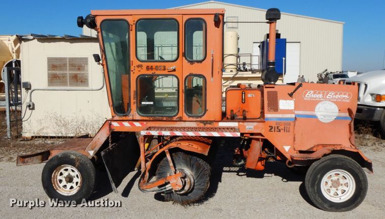 image for item HP9093 Broce RC350  broom