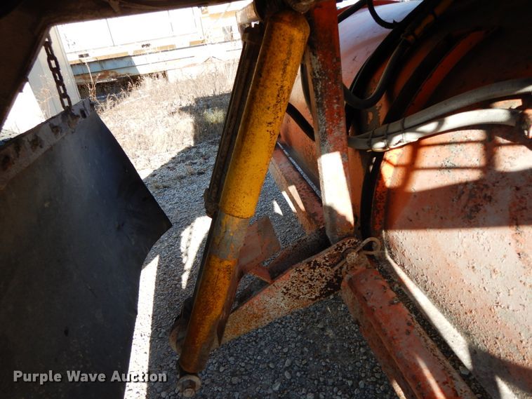 image for item HP9093 Broce RC350  broom