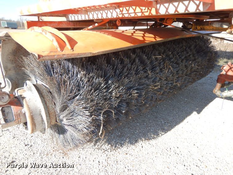 image for item HP9093 Broce RC350  broom