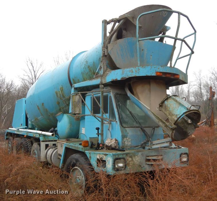 image for item HP9097 1999 Oshkosh S Series Glider  ready mix truck