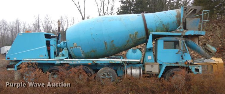 image for item HP9097 1999 Oshkosh S Series Glider  ready mix truck