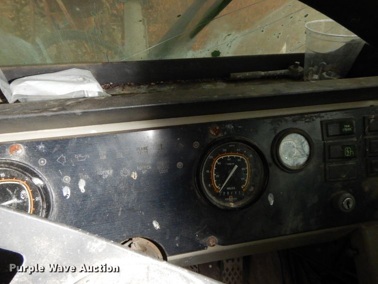 image for item HP9097 1999 Oshkosh S Series Glider  ready mix truck