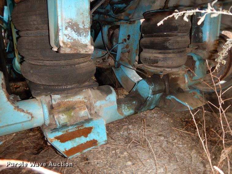 image for item HP9097 1999 Oshkosh S Series Glider  ready mix truck