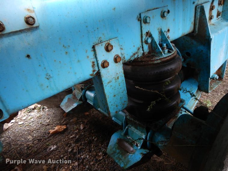 image for item HP9097 1999 Oshkosh S Series Glider  ready mix truck