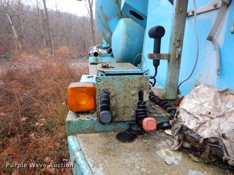 image for item HP9097 1999 Oshkosh S Series Glider  ready mix truck