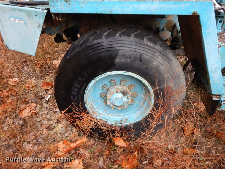 image for item HP9097 1999 Oshkosh S Series Glider  ready mix truck