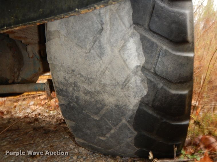 image for item HP9097 1999 Oshkosh S Series Glider  ready mix truck