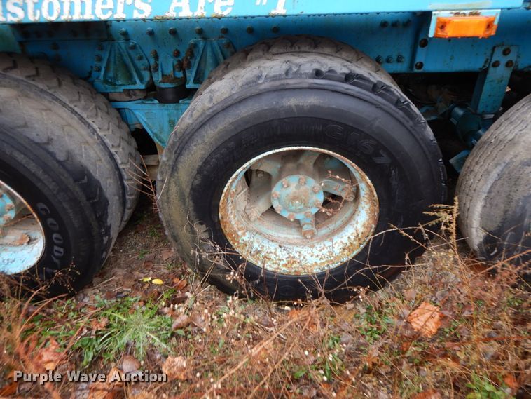 image for item HP9097 1999 Oshkosh S Series Glider  ready mix truck