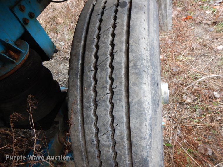 image for item HP9097 1999 Oshkosh S Series Glider  ready mix truck