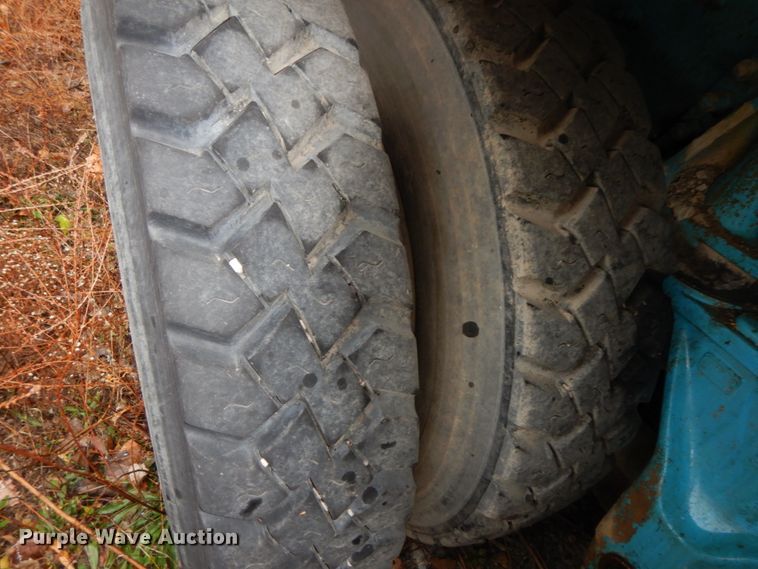 image for item HP9097 1999 Oshkosh S Series Glider  ready mix truck