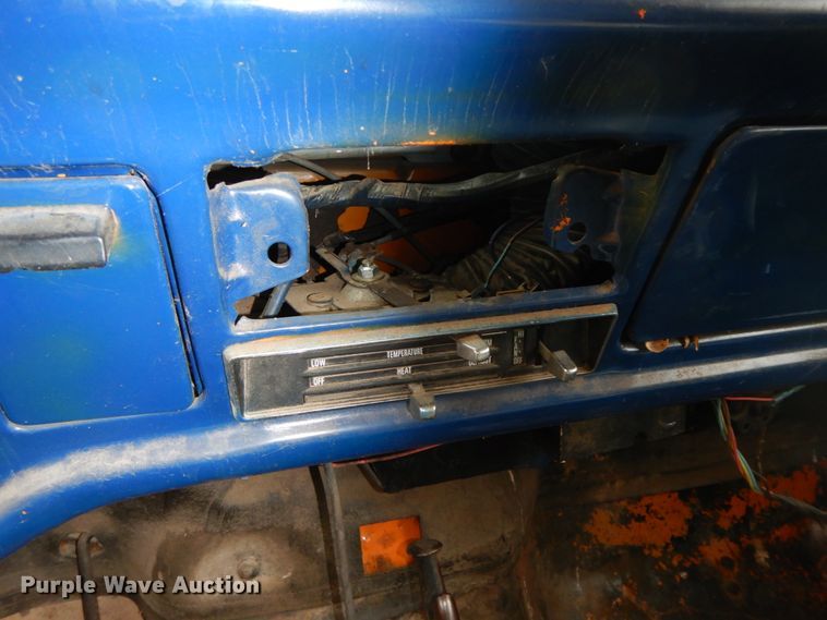 image for item HP9098 1979 Ford F600  dump truck