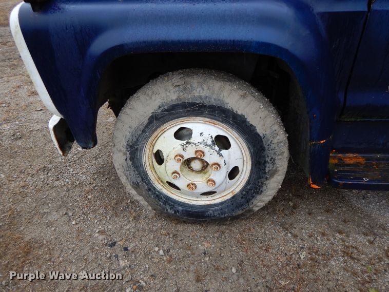image for item HP9098 1979 Ford F600  dump truck