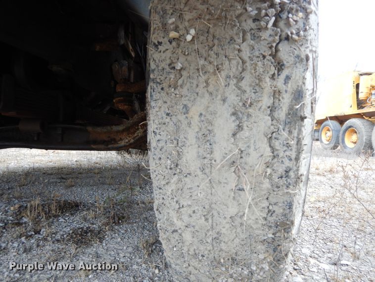 image for item HP9098 1979 Ford F600  dump truck