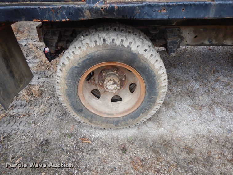 image for item HP9098 1979 Ford F600  dump truck