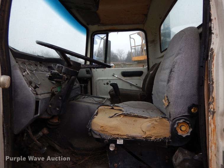 image for item HP9099 1985 Ford 9000  ready mix truck