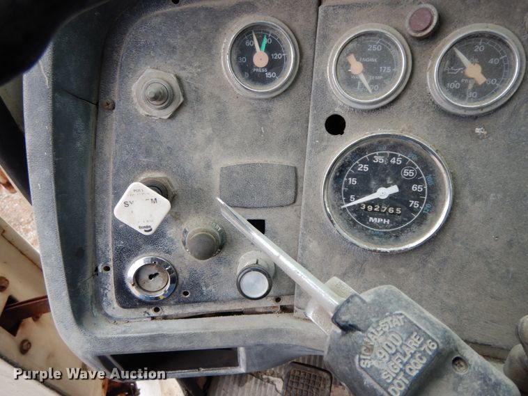 image for item HP9099 1985 Ford 9000  ready mix truck