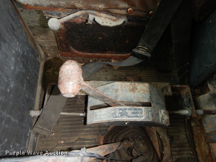 image for item HP9099 1985 Ford 9000  ready mix truck