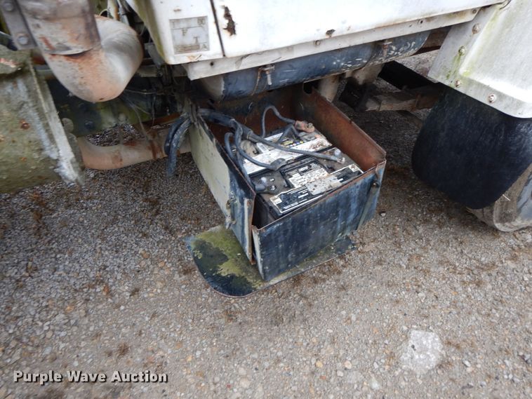 image for item HP9099 1985 Ford 9000  ready mix truck