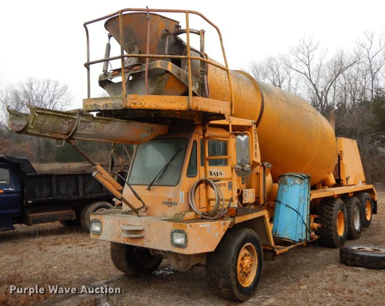 image for item HP9100 1994 Oshkosh S-2146  ready mix truck