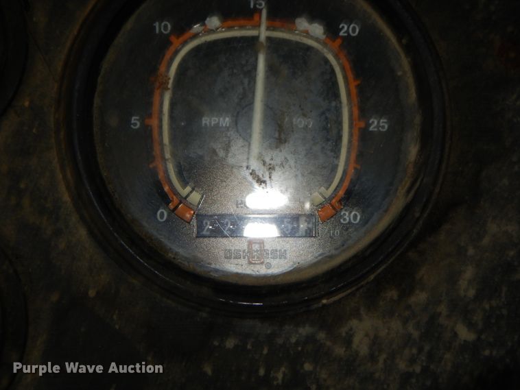 image for item HP9100 1994 Oshkosh S-2146  ready mix truck