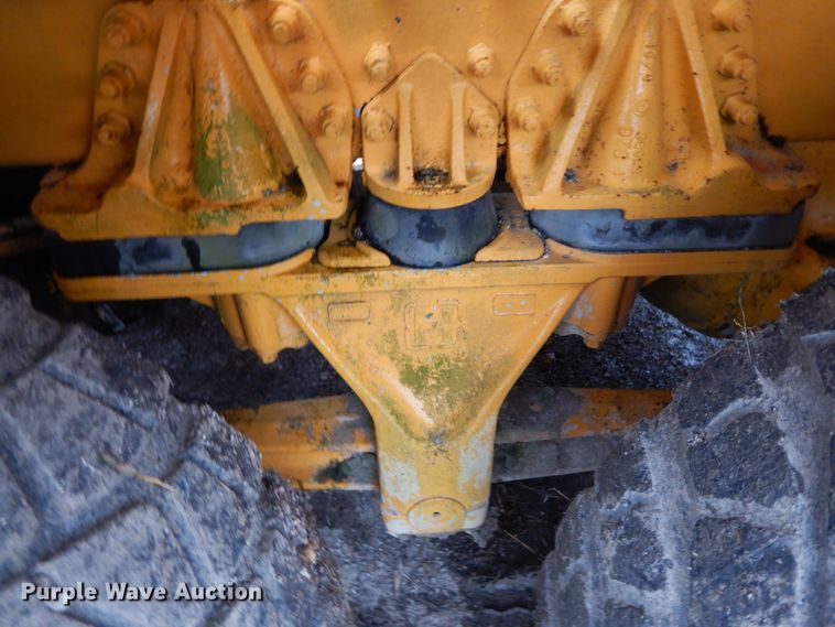 image for item HP9100 1994 Oshkosh S-2146  ready mix truck