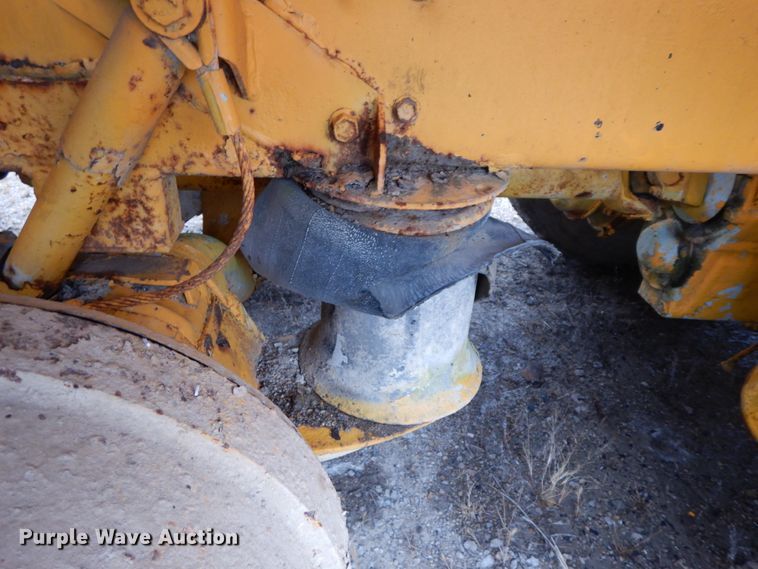 image for item HP9100 1994 Oshkosh S-2146  ready mix truck