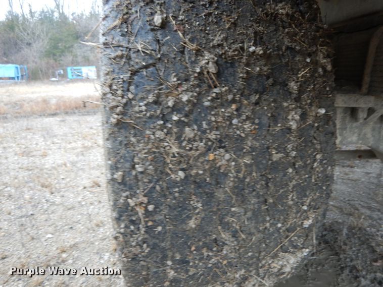 image for item HP9100 1994 Oshkosh S-2146  ready mix truck