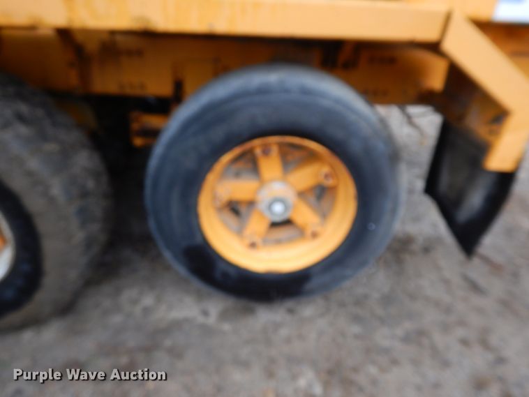 image for item HP9100 1994 Oshkosh S-2146  ready mix truck