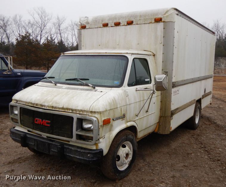 image for item HP9101 1993 GMC Vandura G3500  box truck