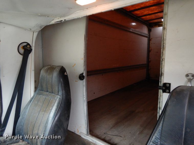 image for item HP9101 1993 GMC Vandura G3500  box truck