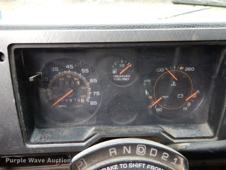 image for item HP9101 1993 GMC Vandura G3500  box truck