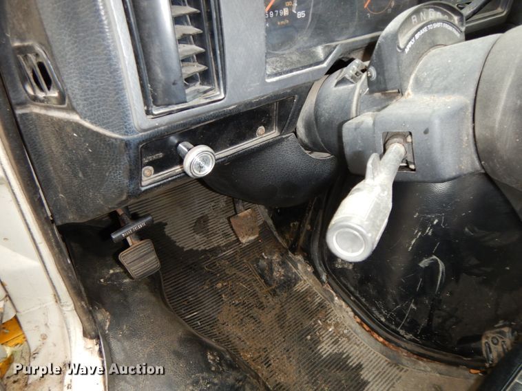 image for item HP9101 1993 GMC Vandura G3500  box truck