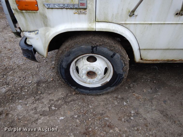 image for item HP9101 1993 GMC Vandura G3500  box truck