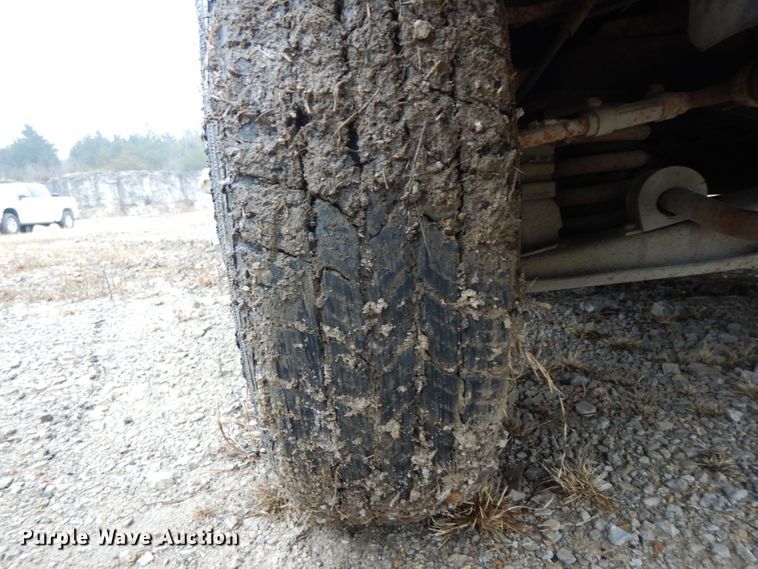 image for item HP9101 1993 GMC Vandura G3500  box truck