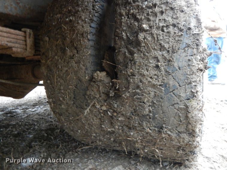 image for item HP9101 1993 GMC Vandura G3500  box truck