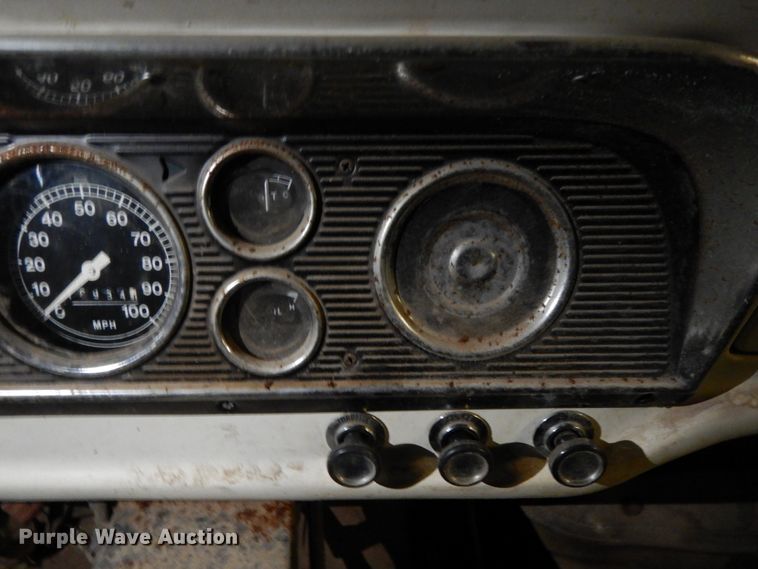 image for item HP9103 1975 Ford F700  dump flatbed truck