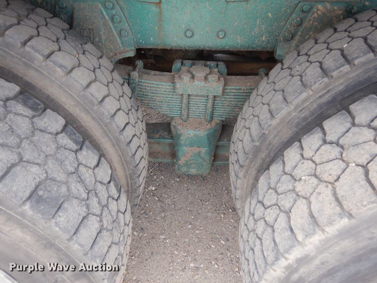 image for item HP9765 1991 Peterbilt 379  dump truck