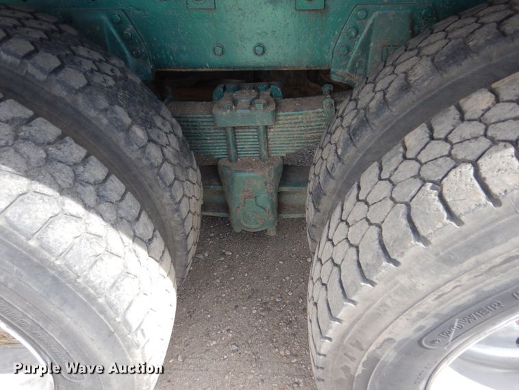 image for item HP9765 1991 Peterbilt 379  dump truck