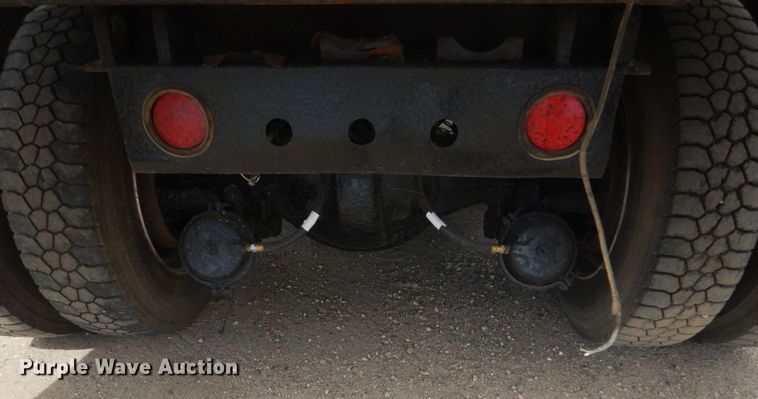 image for item HP9765 1991 Peterbilt 379  dump truck