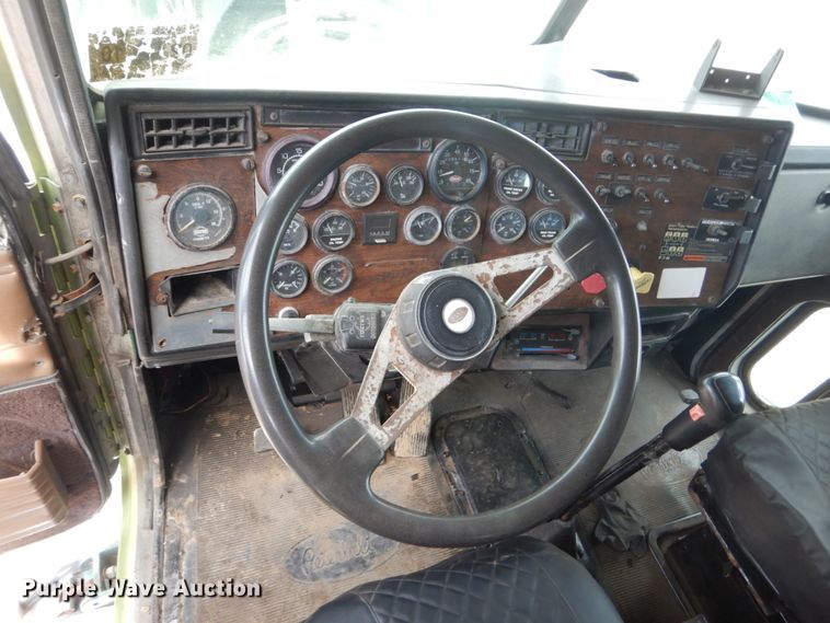 image for item HP9765 1991 Peterbilt 379  dump truck