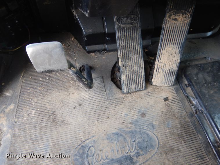 image for item HP9765 1991 Peterbilt 379  dump truck