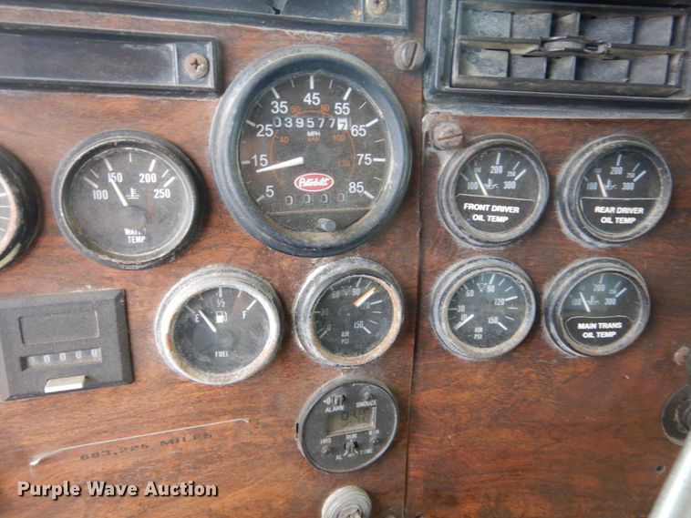 image for item HP9765 1991 Peterbilt 379  dump truck