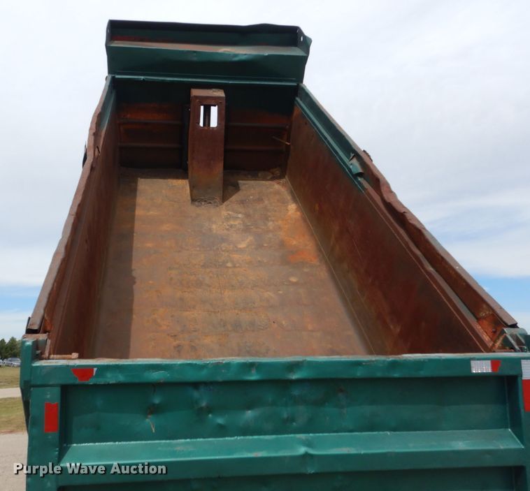 image for item HP9765 1991 Peterbilt 379  dump truck