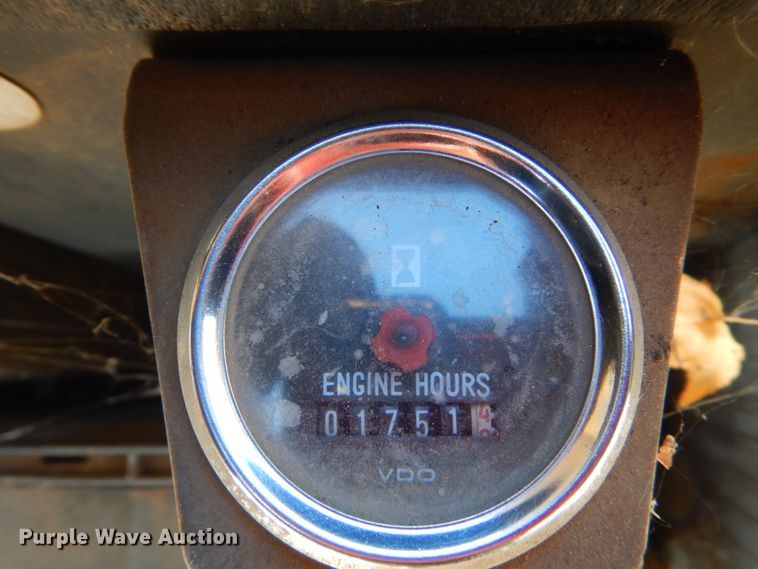 image for item HU9788 1998 Hypac C747B  vibratory double drum roller