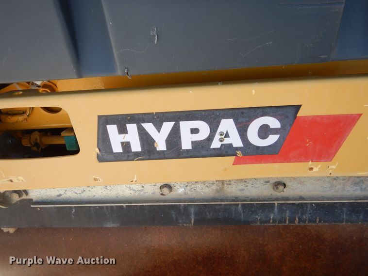 image for item HU9788 1998 Hypac C747B  vibratory double drum roller